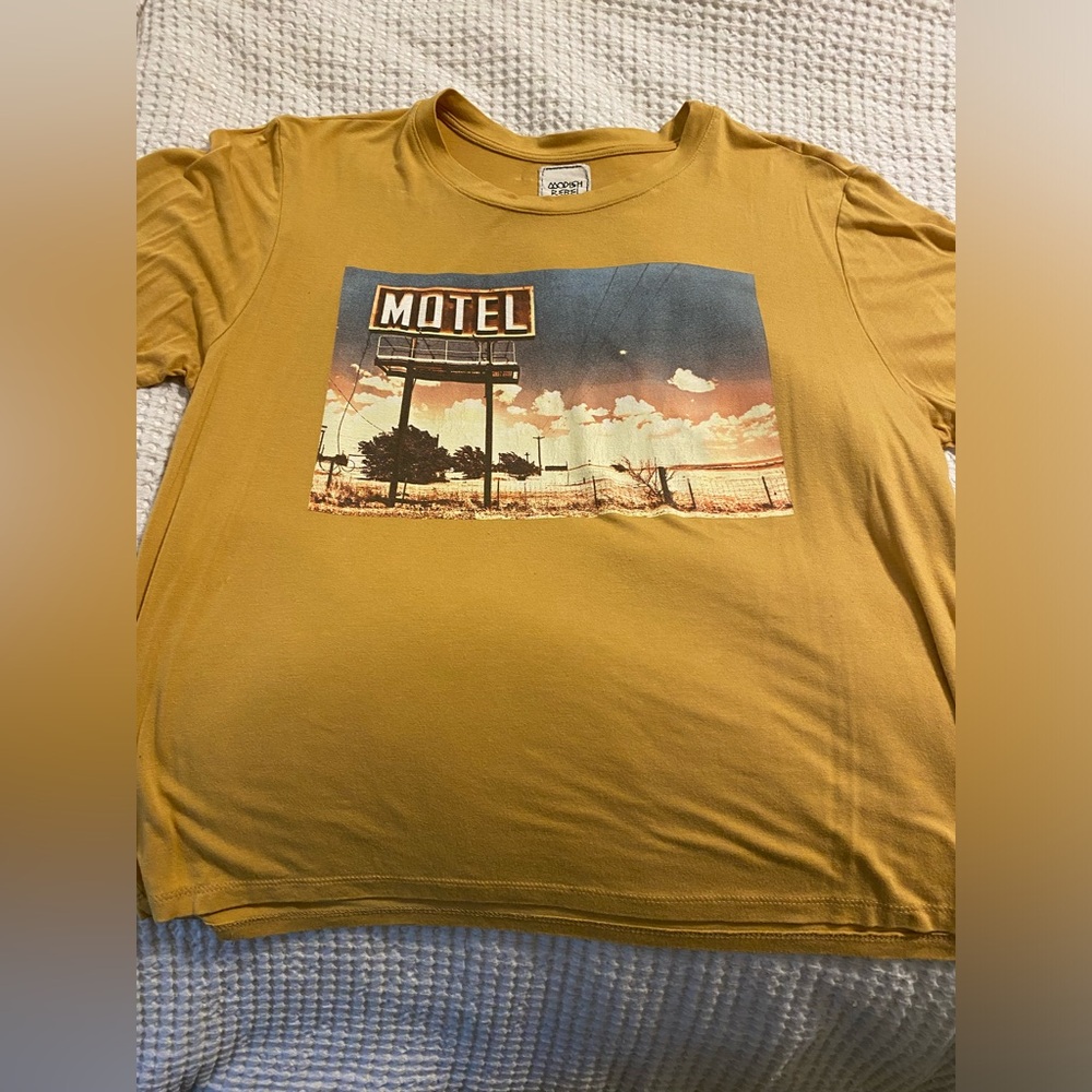 Modish Rebel M